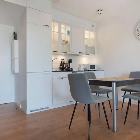 Apartament Premium Pinea 102 Apartament *